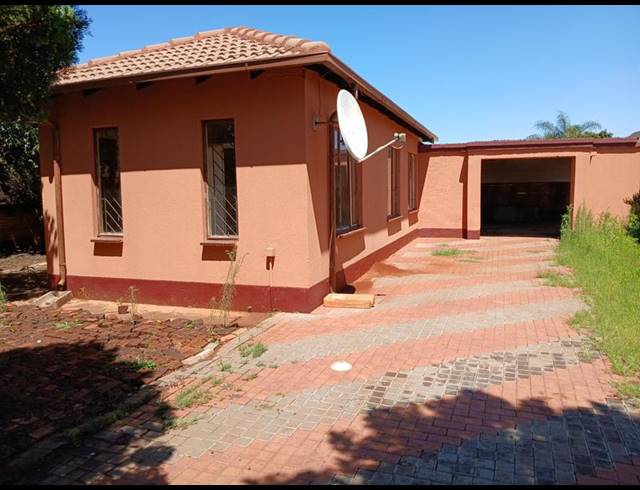 3 BEDROOM HOUSE FOR SALE IN THE ORCHARDS